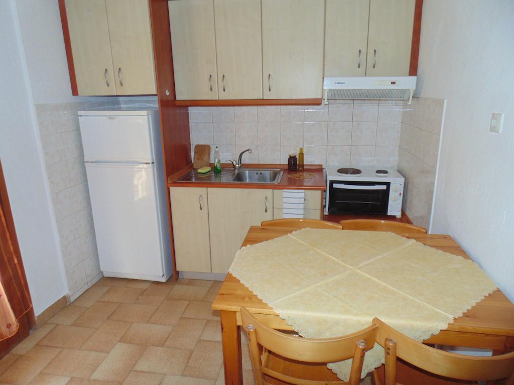 House Evristhenis 1 Torone Quarto foto
